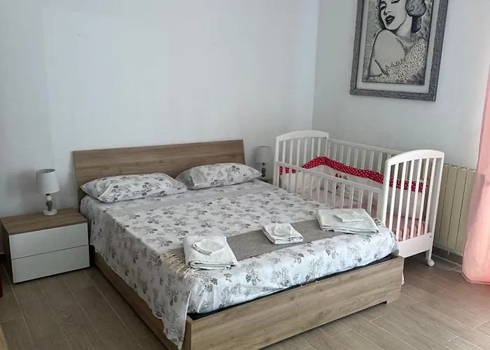 Casa Sole Sofie Апартаменты Aci Catena